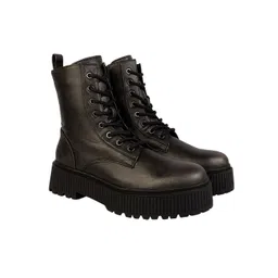 Truffle Collection Women Textured Boots