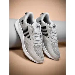 Trusted toes Men Textured Sneakers