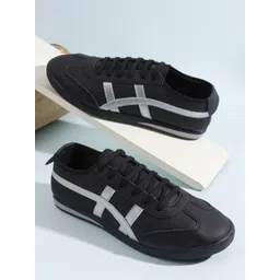 TRYME Men Lightweight Printed Sneakers