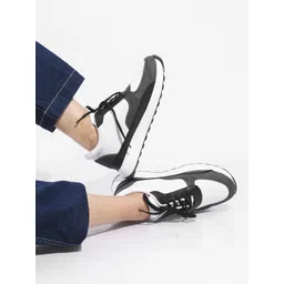 TRYME Women Sneakers