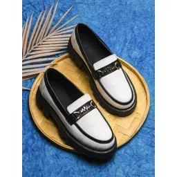 TRYME Women Sneakers