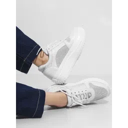 TRYME Women Sneakers