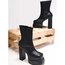 TRYME Women's Black Booties