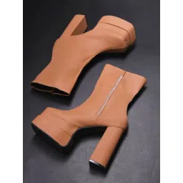 TRYME Women's Tan Casual Booties