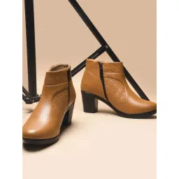 TRYME Women's Tan Casual Boots