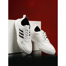 TYBELT Men Striped Sneakers