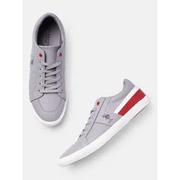 U.S. Polo Assn. Men CLARKIN 7.0 Colourblocked Sneakers