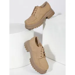 VALIOSAA Women Derbys