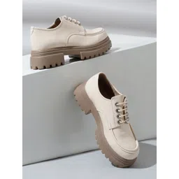 VALIOSAA Women Sneakers