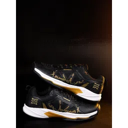VECTOR X Men Mesh Badminton Non-Marking Shoes