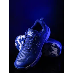 VECTOR X Men Mesh Badminton Non-Marking Shoes