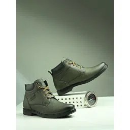 Vellinto Bronzo Men Textured Casual Boots