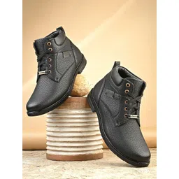 Vellinto Men Round-Toe Regular Boots