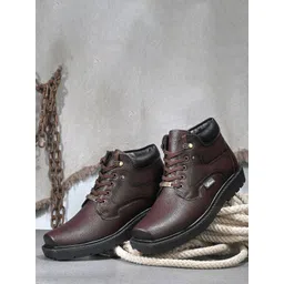 Vellinto Safari Men Round Toe Casual Boots