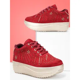 VENDOZ Women Textured Round Toe Lightweight Patent Leather Sneakers