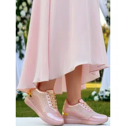 VENDOZ Women Textured Sneakers