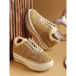 VENDOZ Women Woven Design Sneakers