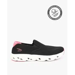 Vent Low-Top Slip-On Walking Shoes