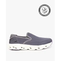 Vent Low-Top Slip-On Walking Shoes