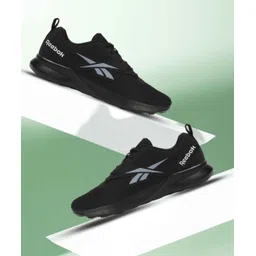 Voyager M Running Shoes For Men