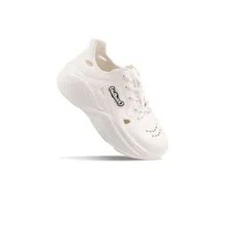 Walkaroo Textured Round Toe Lace-Ups Sneakers