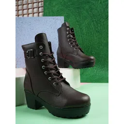 Walkfree Women Block-Heeled Lace Up Boots