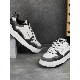 Walkway Men's White & Black Casual Sneakers