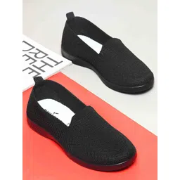 WELCOME Women Slip-On Sneakers