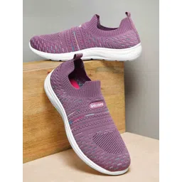 WELCOME Women Slip-On Sneakers