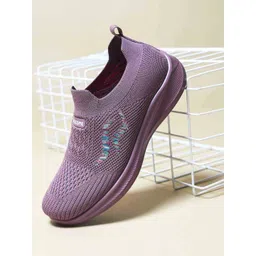 WELCOME Women Slip-On Sneakers
