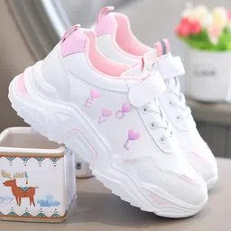 White Sylish Casaul Sneakers For Women
