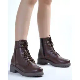 Women Ankle-Length Boots with Lace Fastening 