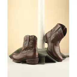 Women Ankle-Length Boots with Leather Upper