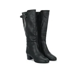 Women Ankle-Length Boots with Zip-Closure