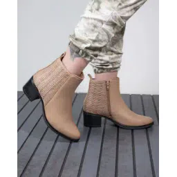 Women Ankle-Length Boots with Zip Fastening