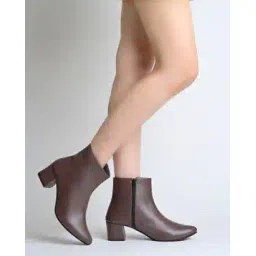 Women Ankle-Length Boots with Zip Fastening 