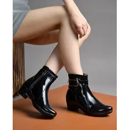 Women Ankle-Length Boots with Zipper Closure