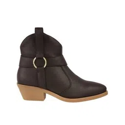 Women Ankle-Length Boots with Zipper Closure