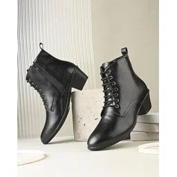 Women Ankle-Length Chelsea Boot with Zip-Closure