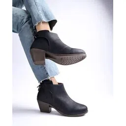 Women Ankle-Length Slip-On Boots