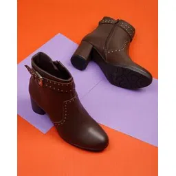 Women Ankle-Length Slip-On Boots