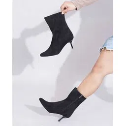 Women Boots with Suede Upper