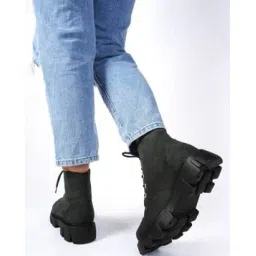 Women Boots with Suede Upper