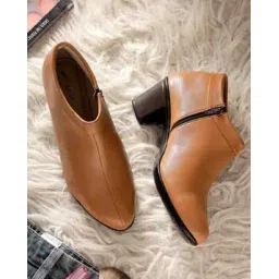 Women Boots with Synthetic Upper