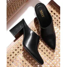 Women Boots with Synthetic Upper