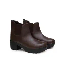 Women Boots with Synthetic upper