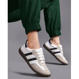 Women Casual Shoes With Synthetic Upper