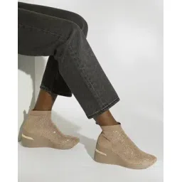 Women ENCHANTMENT Casual Shoes