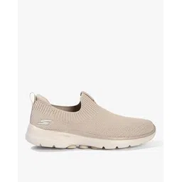 Women Go Walk 6 Slip-On Casual Shoes