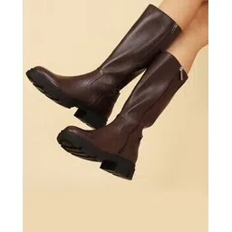 Women Knee-Length Boots with Zip Fastening
